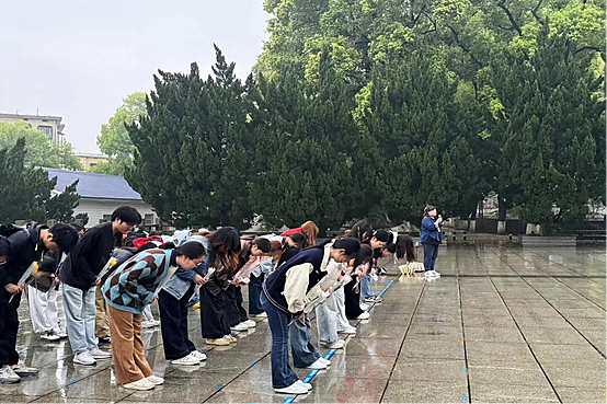 先烈1.png